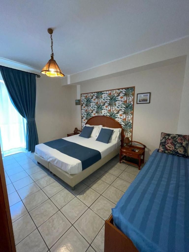 Casa Famiani Bed & Breakfast Letojanni Eksteriør bilde
